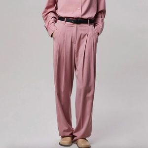 The Frankie Shop - Gelso Pleated Tailored Trousers in Rose - Size Medium